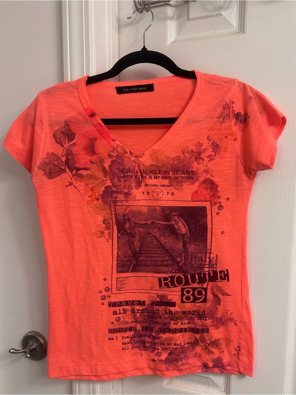 Calvin Klein Jeans Coral Graphic V-Neck Tee with Floral Print